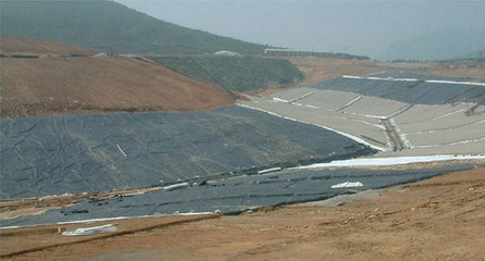 土工膜防渗工程案例解析 从水库到垃圾填埋场的实践应用